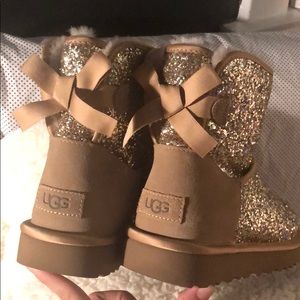 Gold sparkle women’s uggs size 7